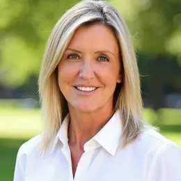 Kim Stephens, Omaha-area short sale specialist